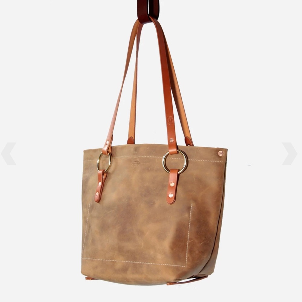SANDSTONE NO. 1 TOTE by copper dot